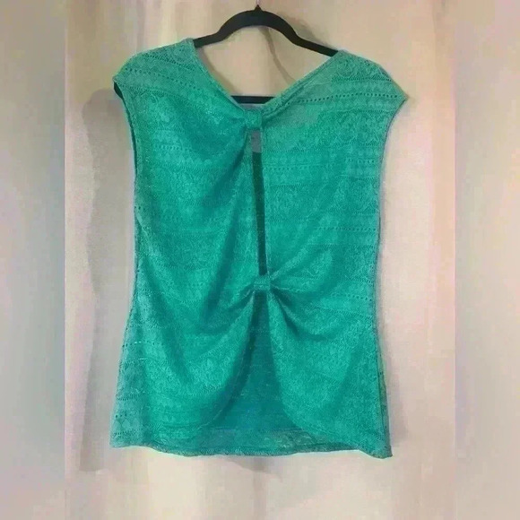 Women’s Green Dots Blouse - Picture 2 of 7